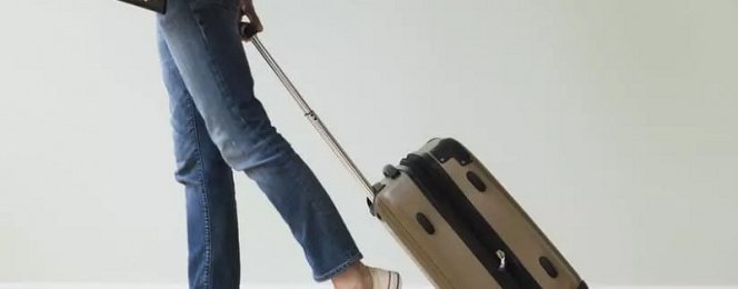 Tips Menjaga Tas dan Koper Saat Traveling Agar Tetap Aman